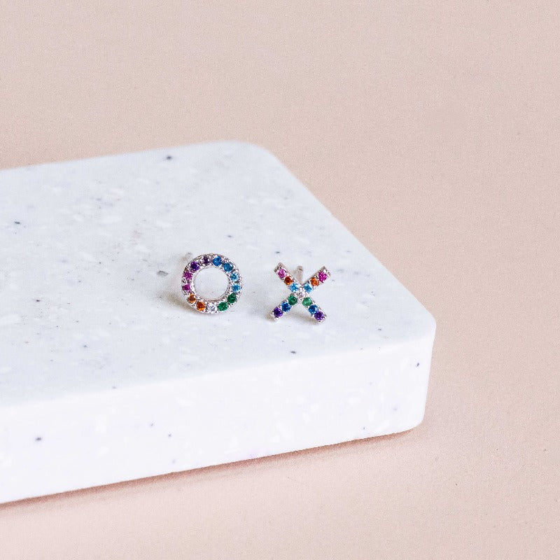 Diamante XO Rainbow Earrings SHORT STORY Light Gray