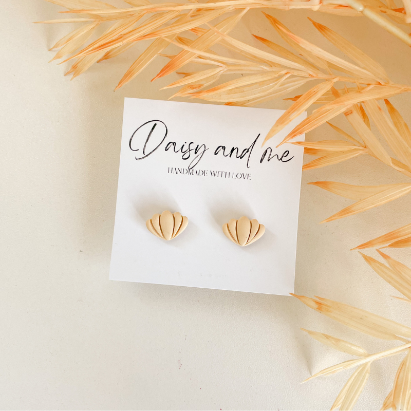 Light Gray Shell Earrings Daisy and Me